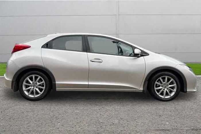 Honda Civic 1.8 I-VTEC ES 5DR AUTO 