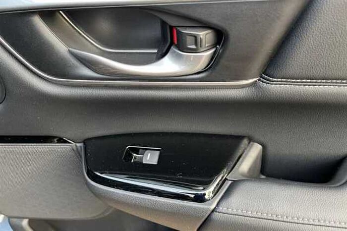 Honda CR-V Hybrid 2.0 I-MMD HYBRID SR 2WD 5DR ECVT 