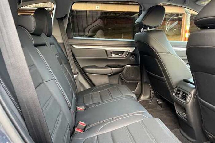 Honda CR-V Hybrid 2.0 I-MMD HYBRID SR 2WD 5DR ECVT 