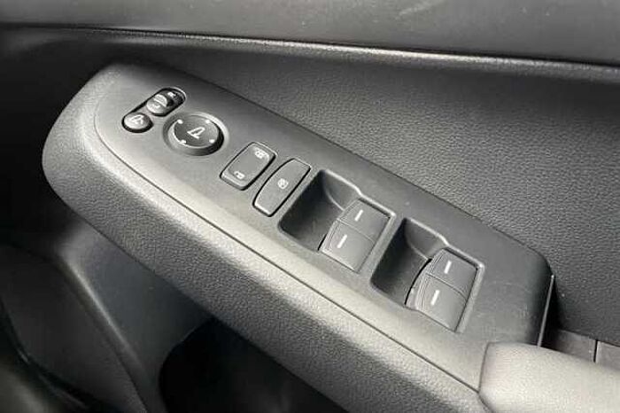 Honda HR-V Hybrid 1.5 eHEV Elegance 5dr CVT 