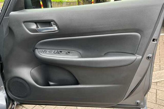 Honda Jazz Hybrid 1.5 i-MMD Hybrid SR 5dr eCVT 