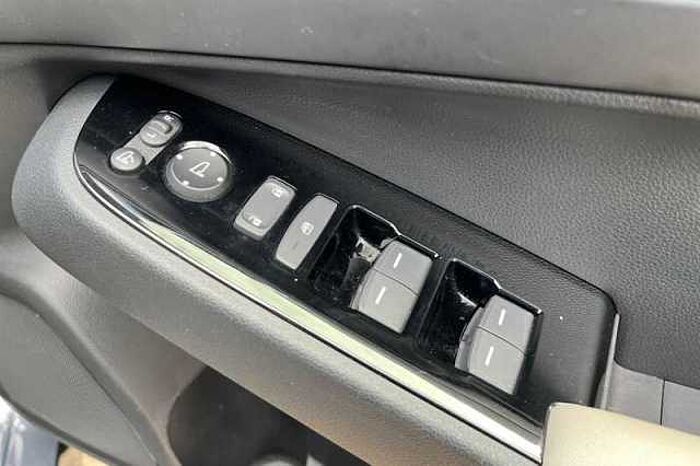 Honda HR-V Hybrid 1.5 eHEV Advance Style 5dr CVT 