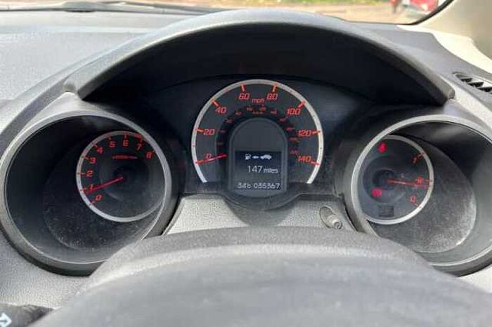 Honda Jazz 1.4 i-VTEC ES 5dr CVT 