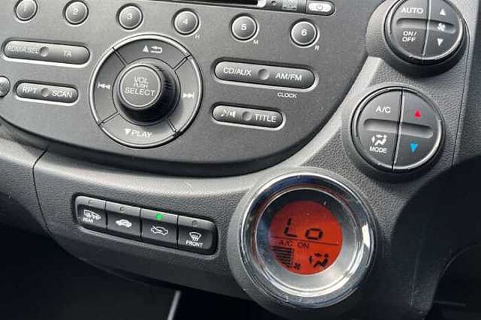 Honda Jazz 1.4 i-VTEC ES 5dr CVT 