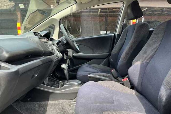 Honda Jazz 1.4 i-VTEC ES 5dr CVT 