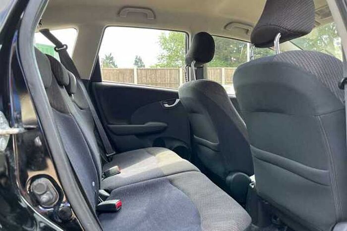 Honda Jazz 1.4 i-VTEC ES 5dr CVT 