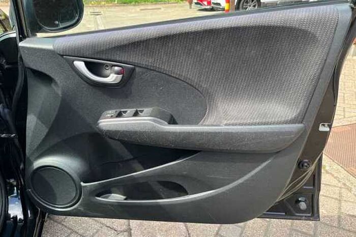 Honda Jazz 1.4 i-VTEC ES 5dr CVT 